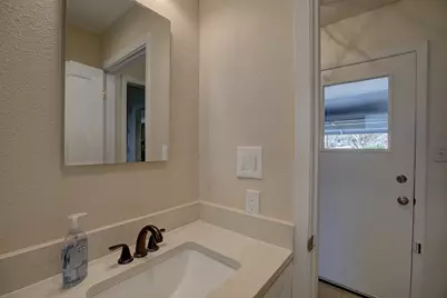 1902 E 18th Street, Georgetown, TX 78626 - Photo 31