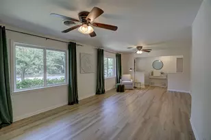 1902 E 18th St, Georgetown, TX 78626 - Photo 27