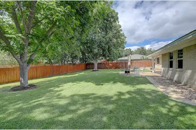 1902 E 18th Street, Georgetown, TX 78626 - Photo 33