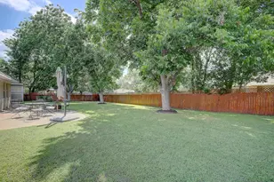 1902 E 18th St, Georgetown, TX 78626 - Photo 35