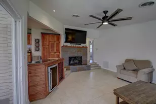 1902 E 18th St, Georgetown, TX 78626 - Photo 17