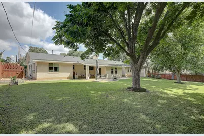 1902 E 18th Street, Georgetown, TX 78626 - Photo 31