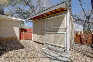 1902 E 18th St, Georgetown, TX 78626 - Photo 9