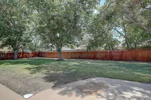 1902 E 18th St, Georgetown, TX 78626 - Photo 33