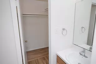 8804 Piney Point Dr, Austin, TX 78729 - Photo 7