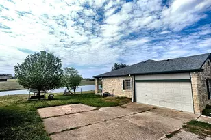 1644 Co Rd 139, Hutto, TX 78634 - Photo 17