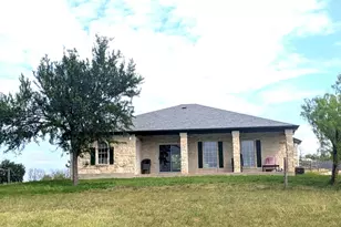 1644 Co Rd 139, Hutto, TX 78634 - Photo 15