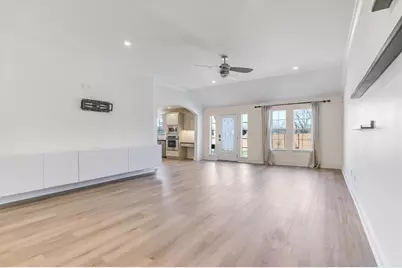 5405 Manor Road, Austin, TX 78723 - Photo 7