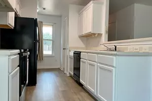 244 Marvin Cove, Hutto, TX 78634 - Photo 7