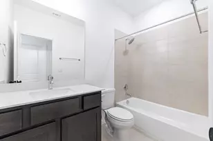 304 Barnstorm Ln, Georgetown, TX 78628 - Photo 11