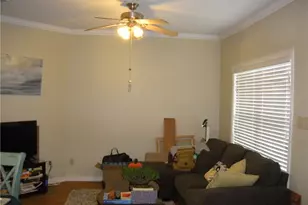 915 W 23rd St, Austin, TX 78705 - Photo 3