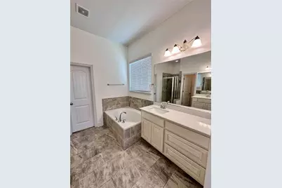 756 Bonnet Boulevard, Georgetown, TX 78628 - Photo 11