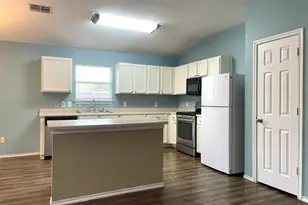 289 Lake Washington Dr, Kyle, TX 78640 - Photo 7