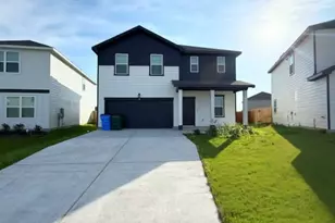 113 Blazilmar Ln E, Taylor, TX 76574 - Photo 1