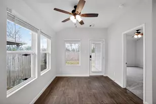 206 Addison Pl, Lockhart, TX 78644 - Photo 13