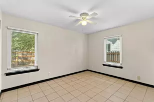 904 Plateau Cir, Austin, TX 78745 - Photo 11