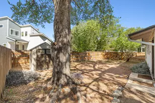 904 Plateau Cir, Austin, TX 78745 - Photo 17