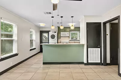 904 Plateau Circle, Austin, TX 78745 - Photo 3