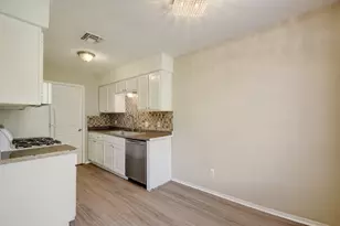 418 Linden St, Bastrop, TX 78602 - Photo 15