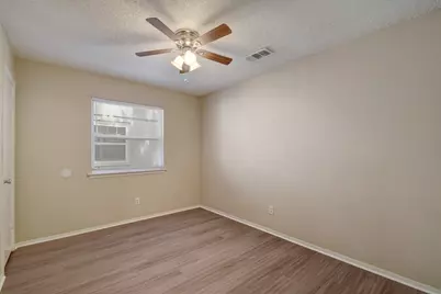 418 Linden Street #A, Bastrop, TX 78602 - Photo 17
