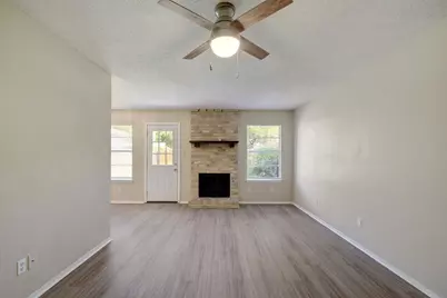 418 Linden Street #A, Bastrop, TX 78602 - Photo 5