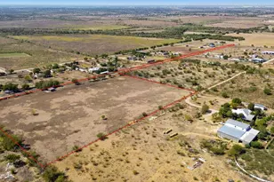 1513 Graef Rd, Kyle, TX 78640 - Photo 1