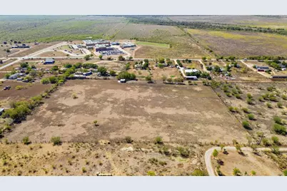 1513 Graef Road, Kyle, TX 78640 - Photo 9