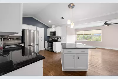 6800 Citadel Cove, Austin, TX 78723 - Photo 11