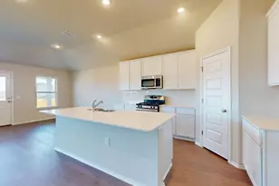 9200 Corvallis Dr, Austin, TX 78747 - Photo 5