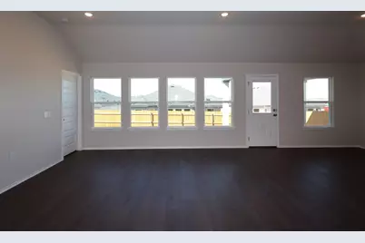 9200 Corvallis Drive, Austin, TX 78747 - Photo 7