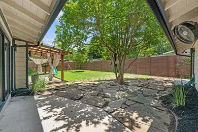 2611 East Side Drive, Austin, TX 78704 - Photo 29