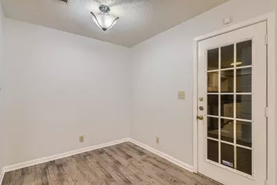 2712 Parker Lane #B, Austin, TX 78741 - Photo 5