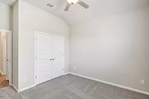 117 Pendleton Dr, Kyle, TX 78640 - Photo 11