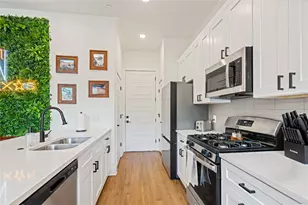 1811 Webberville Rd, Austin, TX 78721 - Photo 29