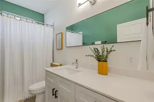 1811 Webberville Rd, Austin, TX 78721 - Photo 9