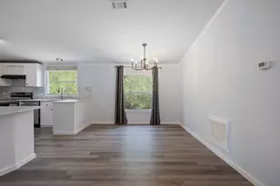 140 Creedmore Dr, Liberty Hill, TX 78642 - Photo 7