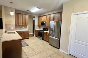 17705 Mahonia Ln, Elgin, TX 78621 - Photo 11