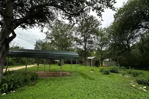 156 Clover Rd, Cedar Creek, TX 78612 - Photo 5