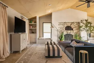 510 Thousand Oaks Dr, Cedar Creek, TX 78612 - Photo 3