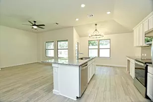 10620 W Lakeview Dr, Jonestown, TX 78645 - Photo 9