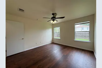 316 Meadow Park Drive, Georgetown, TX 78626 - Photo 17