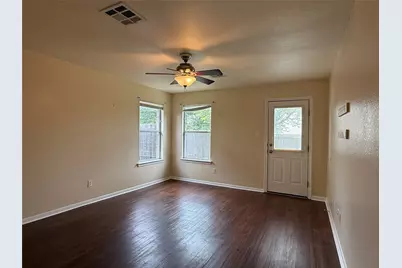 316 Meadow Park Drive, Georgetown, TX 78626 - Photo 11