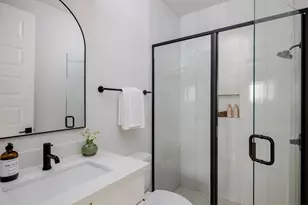 8404 Ambergill Ct, Austin, TX 78744 - Photo 19
