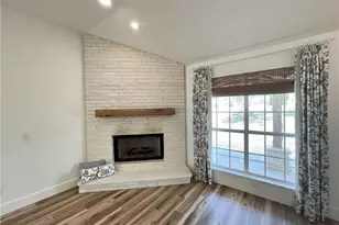 104 Cowal Dr S, Briarcliff, TX 78669 - Photo 5