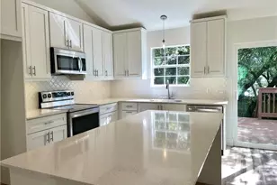 104 Cowal Dr S, Briarcliff, TX 78669 - Photo 3