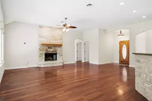 103 Kamaiki Dr, Bastrop, TX 78602 - Photo 15