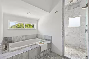 1182 Oak Grove Ave, Austin, TX 78702 - Photo 31