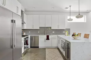 1182 Oak Grove Ave, Austin, TX 78702 - Photo 3