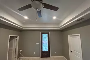 3907 Waterwood Pass Dr, Elmendorf, TX 78112 - Photo 17