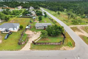 224 Las Estancias Dr, Cedar Creek, TX 78612 - Photo 27
